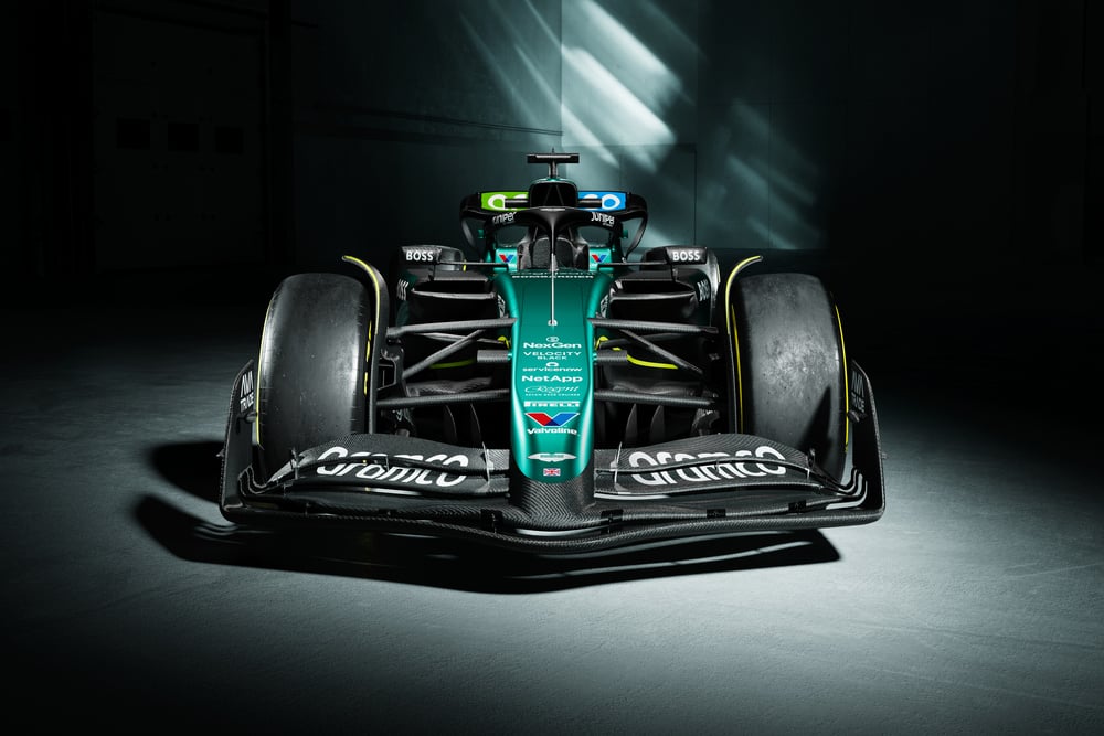Valvoline & ASTON MARTIN ARAMCO FORMULA 1® TEAM